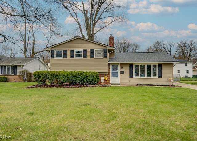 Property at 24861 Antler Dr, North Olmsted, OH 44070, 3 beds, 1.5 baths