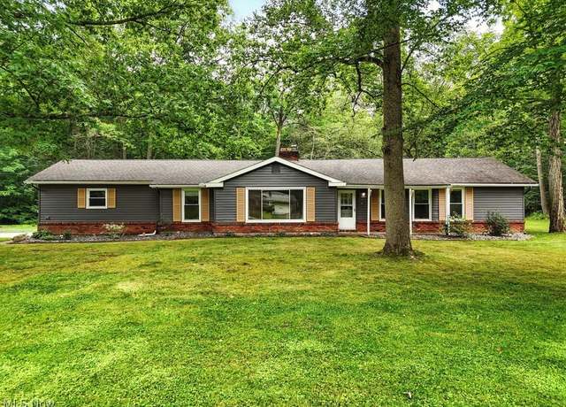 Property at 8619 Sugar Tree Dr, Novelty, OH 44072, 3 beds, 2 baths
