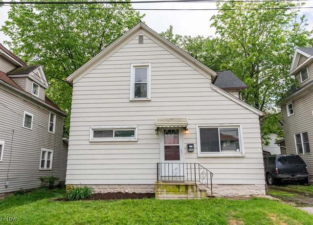 Property at 560 Nash St, Akron, OH 44306, 3 beds, 2 baths