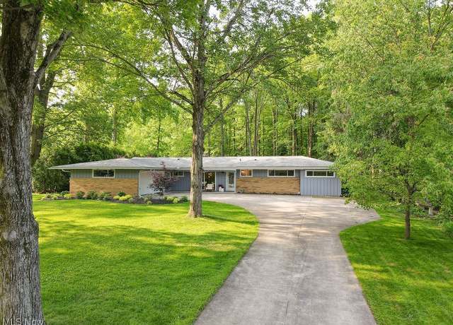 Property at 932 Bell Rd, Chagrin Falls, OH 44022, 3 beds, 2.5 baths