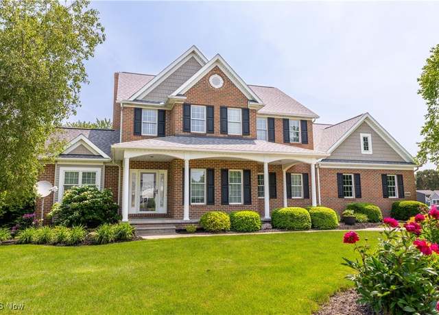 Property at 10686 Cleveland Ave NW, Uniontown, OH 44685, 4 beds, 3.5 baths