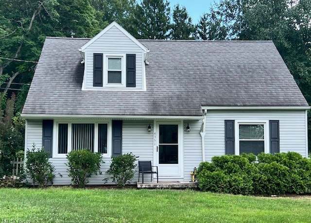 Property at 4351 E Hohman Cir, New Franklin, OH 44319, 3 beds, 1 bath