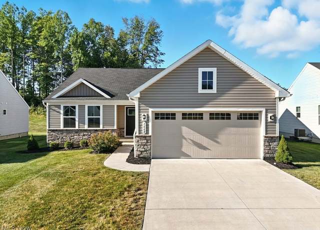 Property at 1668 Leslie Dr, Streetsboro, OH 44241, 2 beds, 2 baths