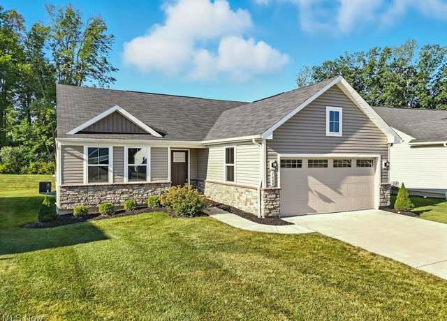 Property at 1668 Leslie Dr, Streetsboro, OH 44241, 2 beds, 2 baths