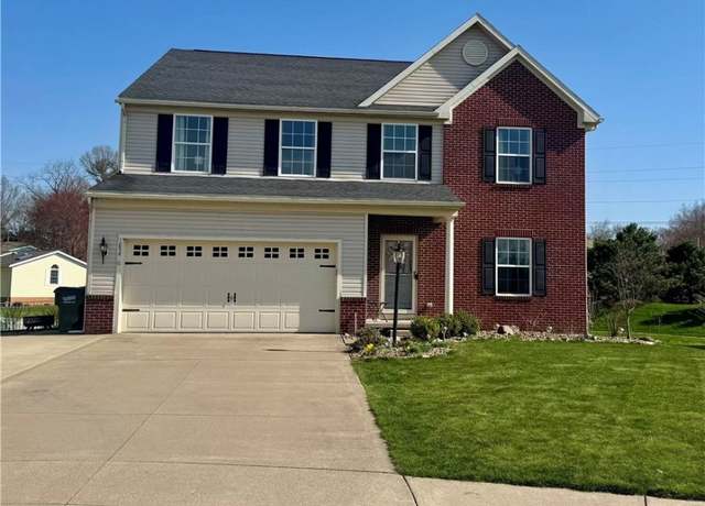 Property at 1854 Secretariat St NE, Canton, OH 44721, 4 beds, 4.5 baths