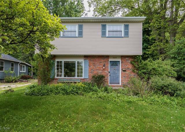 Property at 5609 Walnut St, Mentor-on-the-lake, OH 44060, 3 beds, 1.5 baths