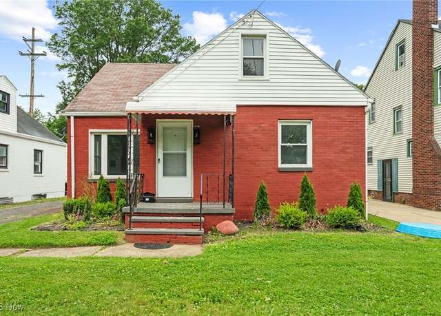 Property at 922 Winton Ave, Akron, OH 44320, 3 beds, 1 bath
