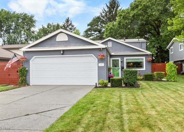 Property at 290 Butternut Ln, Berea, OH 44017, 3 beds, 1.5 baths