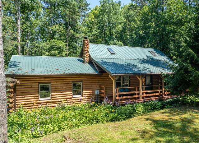 Property at 86110 Tappan Highlands Rd, Uhrichsville, OH 44683, 3 beds, 2 baths