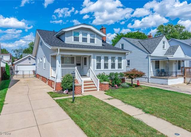 Property at 7706 Renwood Dr, Parma, OH 44129, 4 beds, 2.5 baths