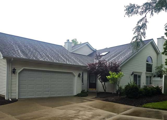 Property at 6686 Hidden Lake Trl, Brecksville, OH 44141, 2 beds, 2.5 baths