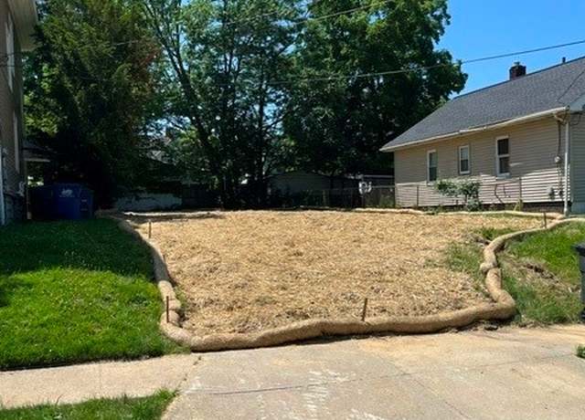Property at 1518 Hopkins Ave, Lakewood, OH 44107