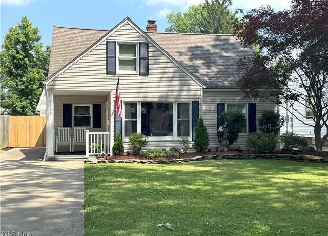 Property at 6999 Beresford Ave, Cleveland, OH 44130, 3 beds, 1 bath