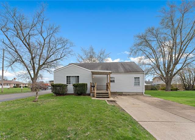 Property at 2216 34th St NE, Canton, OH 44705, 3 beds, 1 bath