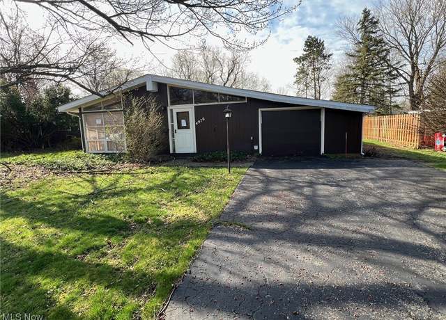 Property at 4976 Horizon Dr, Richmond Heights, OH 44143, 3 beds, 1.5 baths