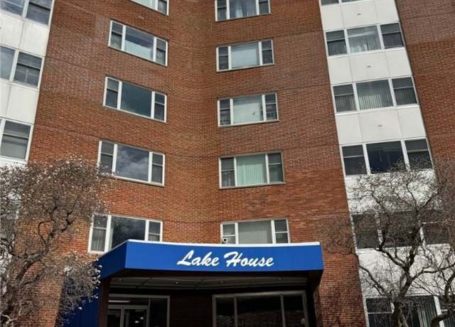 Property at 11850 Edgewater Dr #823, Lakewood, OH 44107, 1 bed, 1 bath