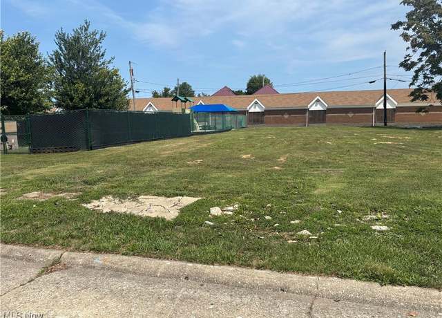 Property at 1039 Streator Pl, Lorain, OH 44052
