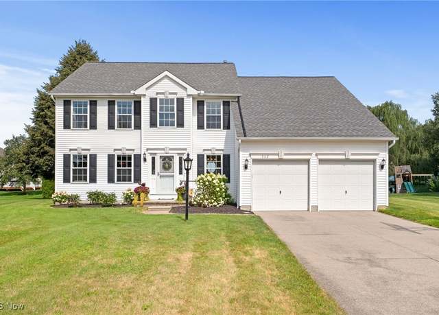 Property at 562 Brookstone Ct, Copley, OH 44321, 4 beds, 3.5 baths