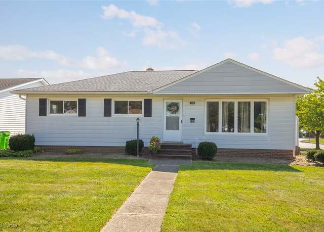 Property at 1353 Bonnie Ln, Mayfield Heights, OH 44124, 3 beds, 2 baths