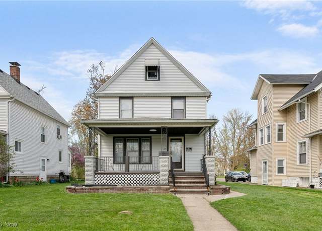 Property at 337 15th St, Elyria, OH 44035, 4 beds, 2.5 baths