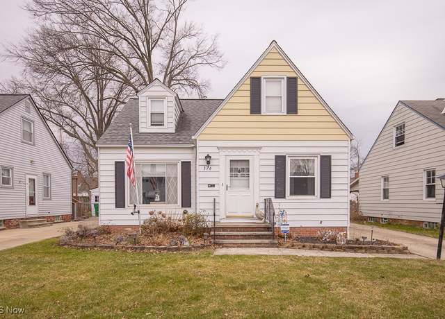 Property at 376 E 330th St, Willowick, OH 44095, 3 beds, 1.5 baths