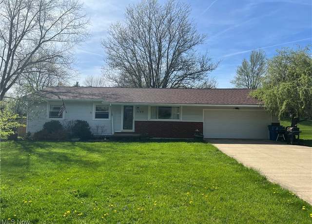 Property at 1155 Chaparrel Rd SW, Hartville, OH 44632, 3 beds, 2 baths