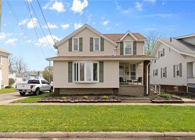 Property at 202 Church St, Louisville, OH 44641, 3 beds, 1 bath