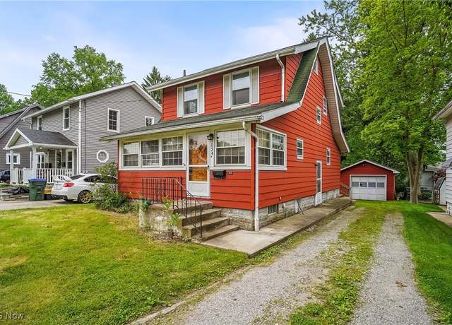 Property at 2834 Norwood St, Cuyahoga Falls, OH 44221, 2 beds, 1 bath