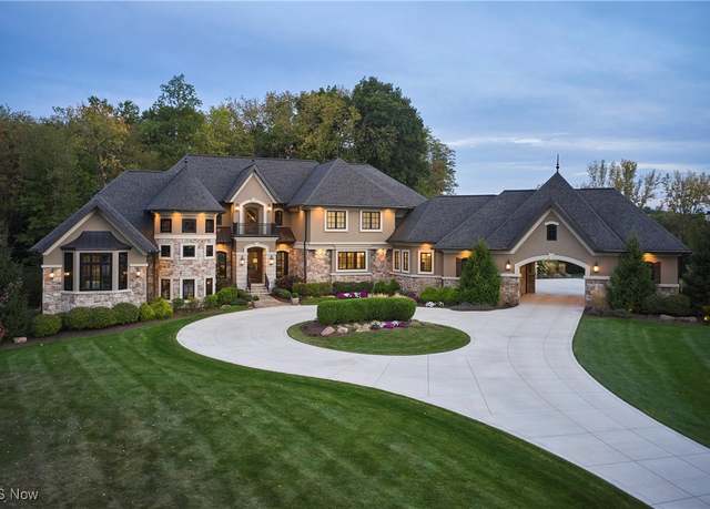 Property at 408 Sharon Falls Dr, Wadsworth, OH 44281, 5 beds, 5 baths