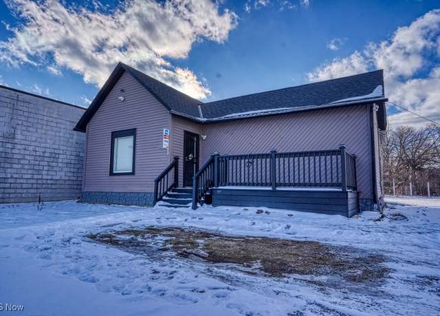 Property at 2226 Broadway Ave, Lorain, OH 44052, 1 bed, 2 baths