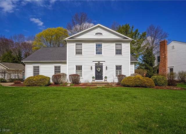 Property at 6006 Heather Ln, Hudson, OH 44236, 4 beds, 3.5 baths