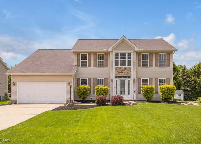 Property at 884 Beacon St, Brunswick, OH 44212, 4 beds, 2.5 baths