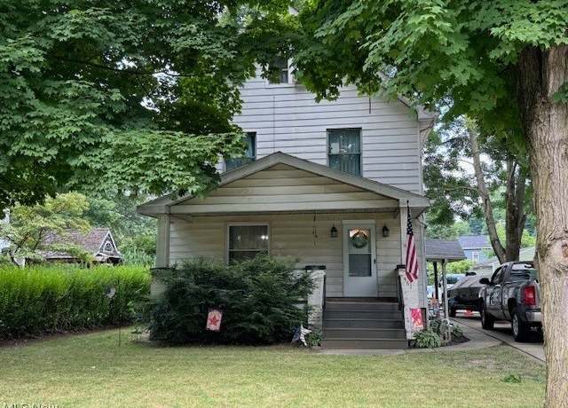 Property at 561 Ward Ave, Niles, OH 44446, 5 beds, 1.5 baths