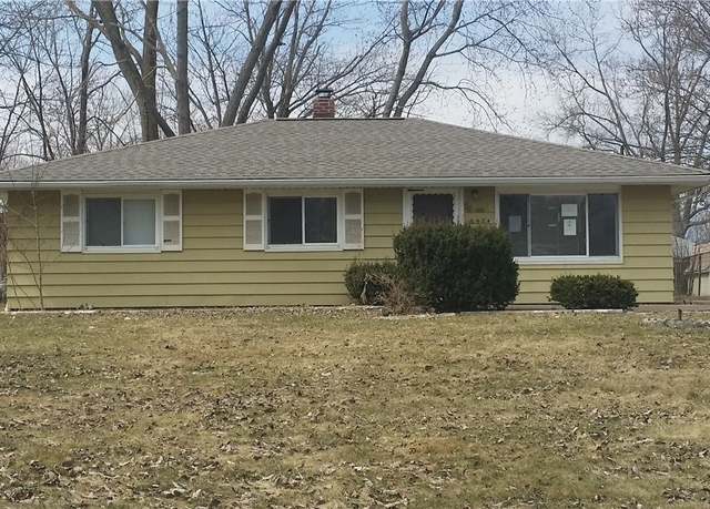 Property at 6574 Burton Dr, Brook Park, OH 44142, 3 beds, 1 bath