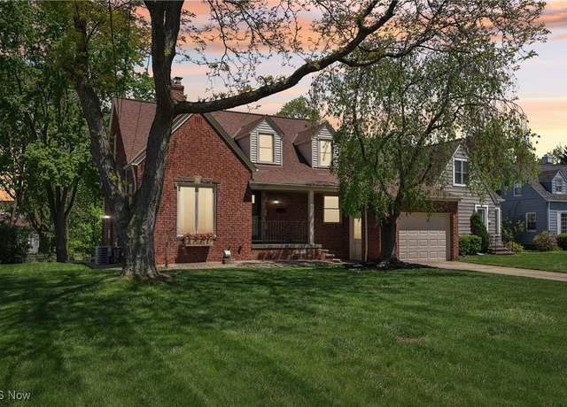 Property at 4455 Angela Dr, Fairview Park, OH 44126, 3 beds, 2 baths