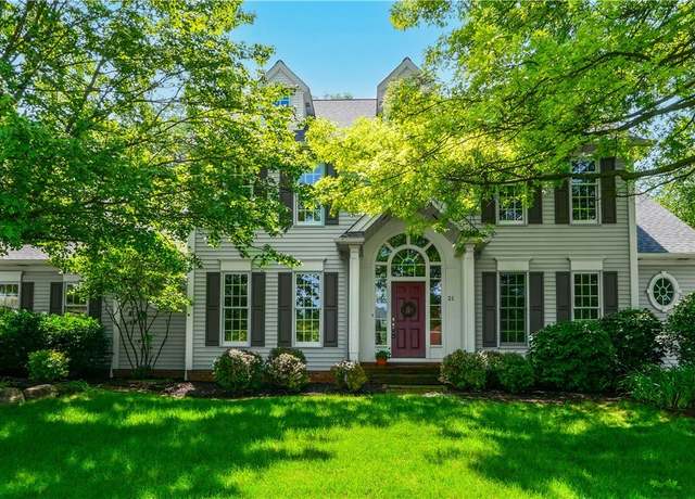 Property at 21 Steepleview Dr, Hudson, OH 44236, 4 beds, 3.5 baths