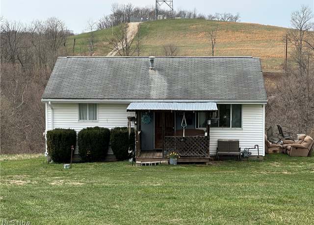 Property at 55484 Robin Dr, Barnesville, OH 43713, 2 beds, 1 bath