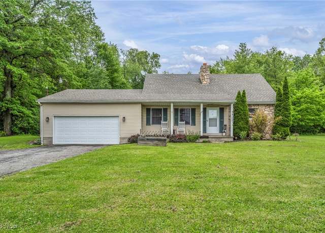 Property at 1661 Keefer Rd, Girard, OH 44420, 4 beds, 2 baths