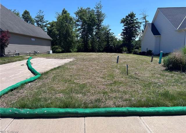 Property at 335 Copper Crk, Amherst, OH 44001