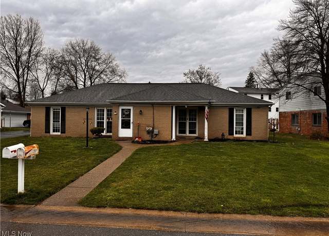Property at 2921-2923 Arboretum Cir NW, Canton, OH 44718, 4 beds, 2 baths
