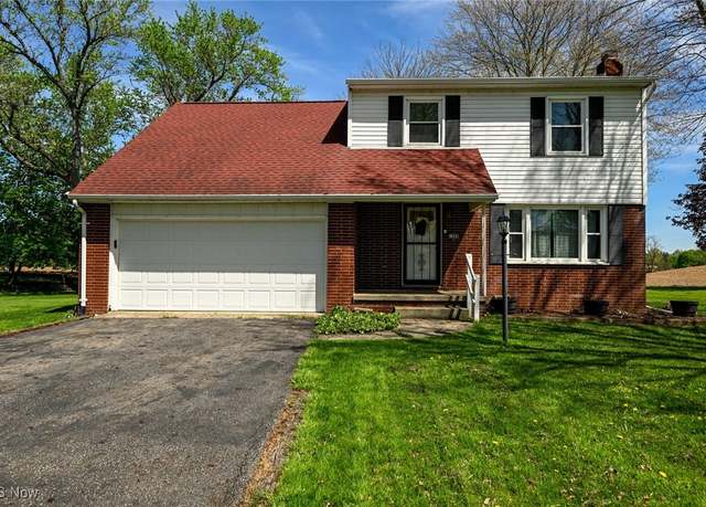 Property at 1480 Whitehall Dr, Mogadore, OH 44260, 4 beds, 1.5 baths