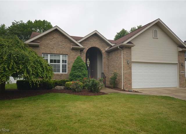 Property at 3297 Bath Heights Dr, Cuyahoga Falls, OH 44223, 3 beds, 2 baths