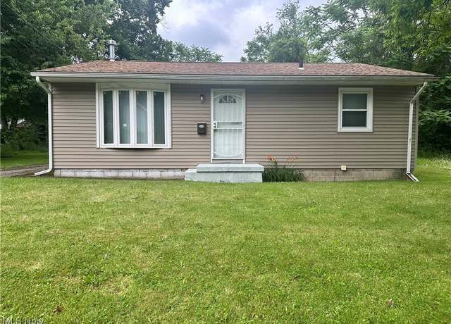 Property at 1117 Katherine Ave, Youngstown, OH 44505, 3 beds, 1 bath