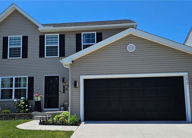 Property at 3472 Magnolia Dr, Lorain, OH 44053, 3 beds, 3.5 baths