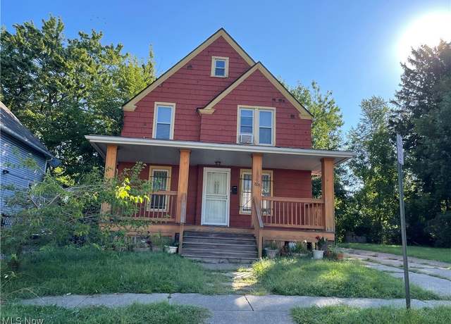 Property at 809 E 155th St, Cleveland, OH 44110, 3 beds, 1 bath