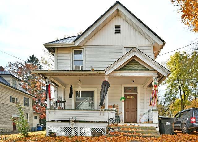 Property at 3846 W Main St, New Waterford, OH 44445, 3 beds, 1 bath