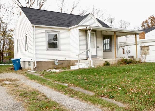 Property at 955 G St, Lorain, OH 44052, 3 beds, 1 bath