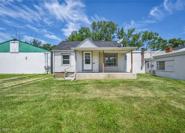 Property at 955 G St, Lorain, OH 44052, 3 beds, 1 bath