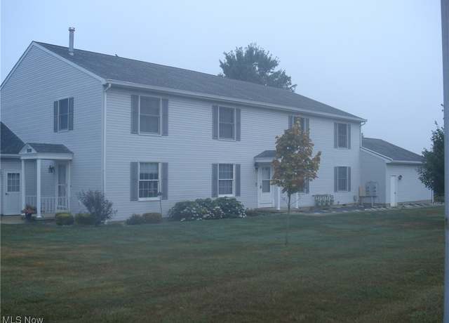 Property at 604 Heritage Sq, Jefferson, OH 44047, 2 beds, 2 baths