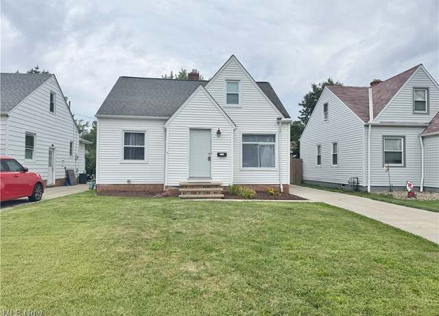 Property at 5212 Wood Ave, Parma, OH 44134, 3 beds, 1 bath